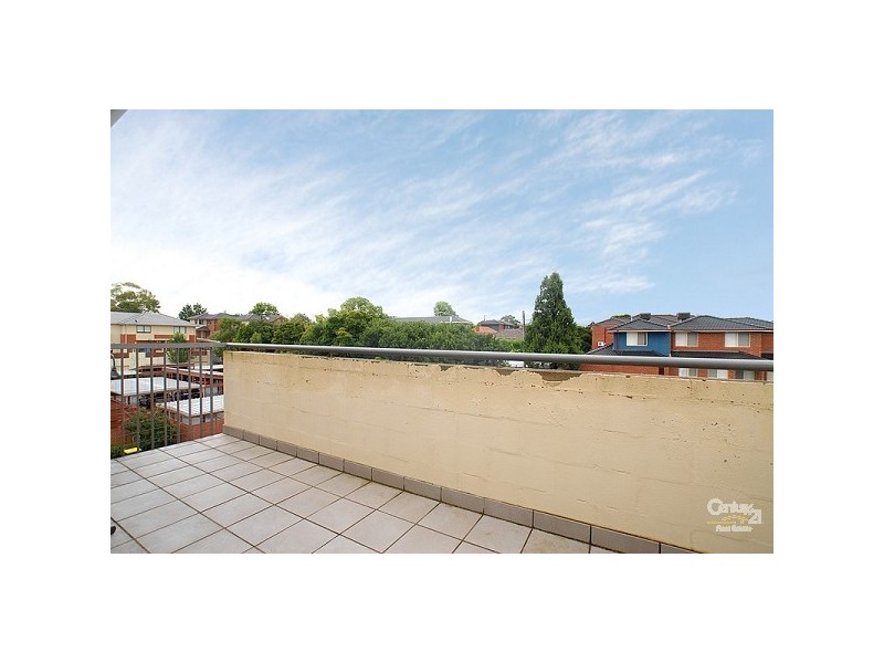 16/2 Monash Green Drive, Clayton VIC 3168