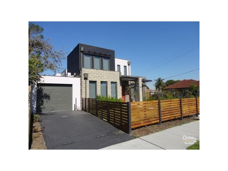 2/50 Valley Street, Clayton VIC 3168