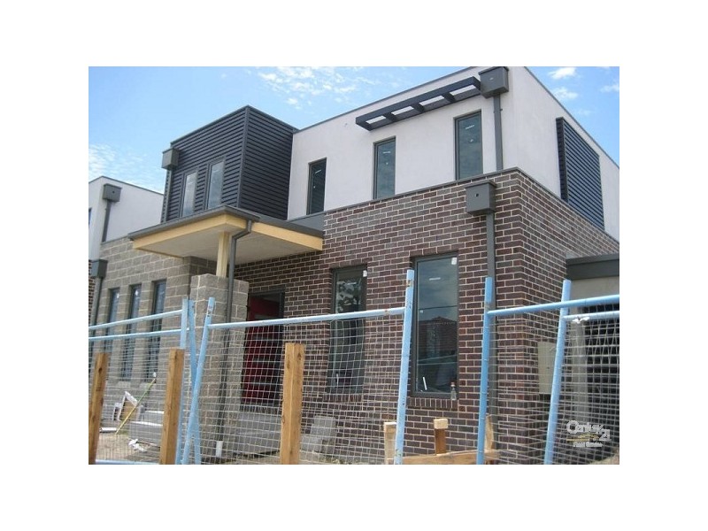 2/50 Valley Street, Clayton VIC 3168