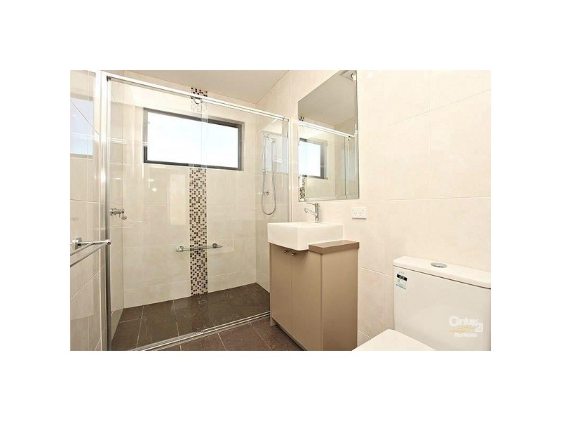 2/50 Valley Street, Clayton VIC 3168