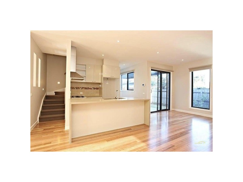 2/50 Valley Street, Clayton VIC 3168