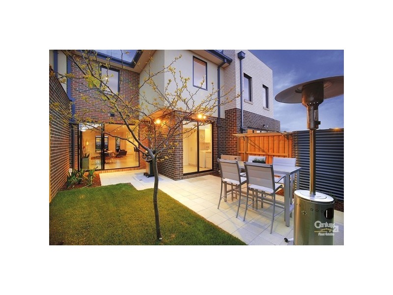 7 Evergreen Boulevard, Clayton South VIC 3169