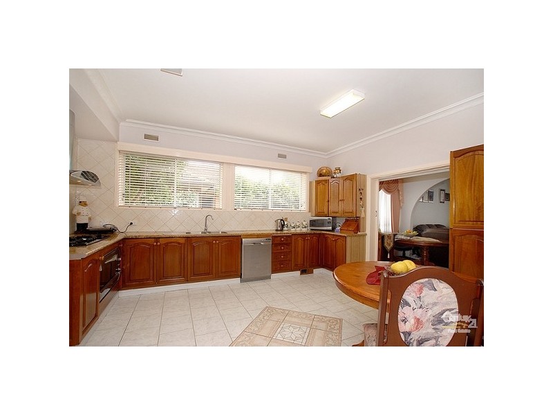 61 Scotsburn Avenue, Oakleigh South VIC 3167