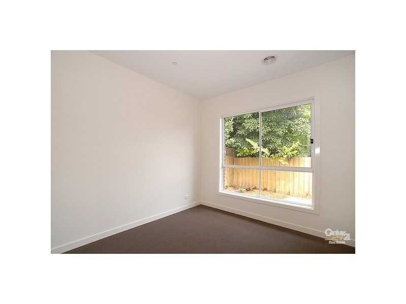 2/41 Eulinga Road, Clarinda VIC 3169