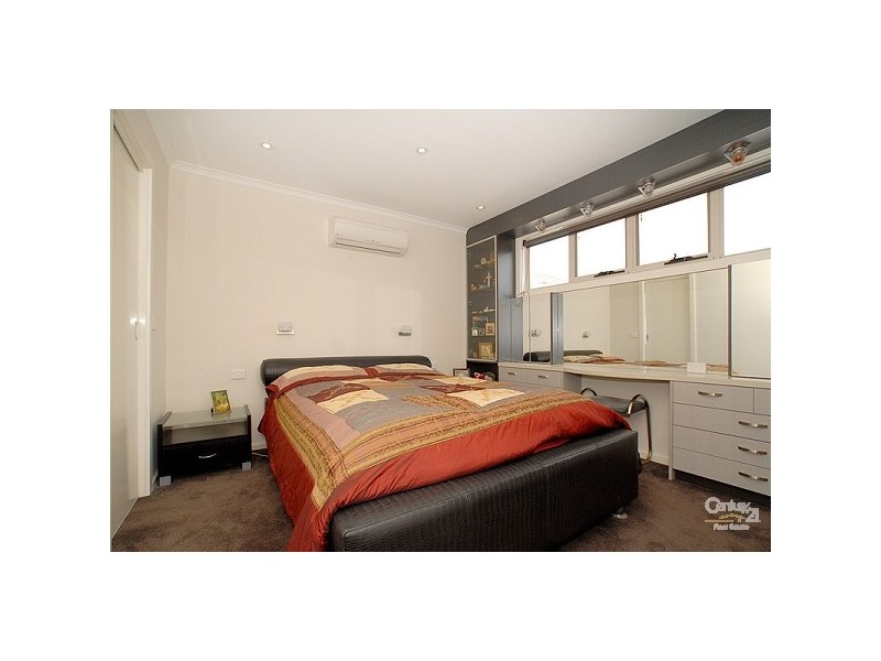 2/1073 Centre Road, Oakleigh South VIC 3167