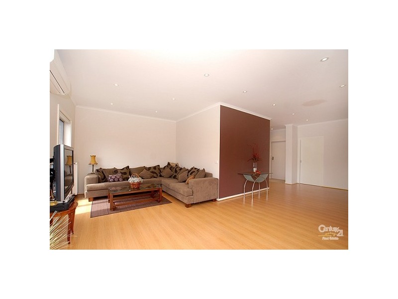 2/1073 Centre Road, Oakleigh South VIC 3167