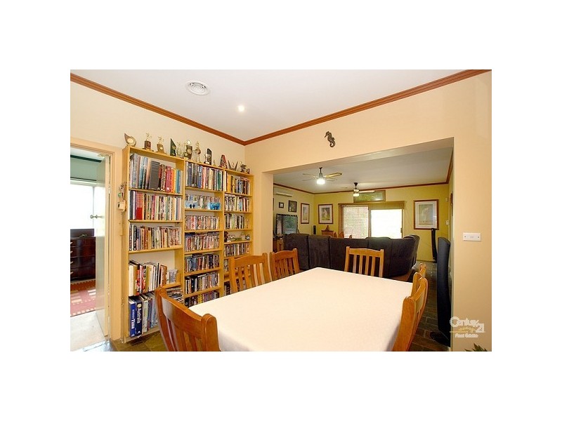 2 Aonach Street, Clayton South VIC 3169