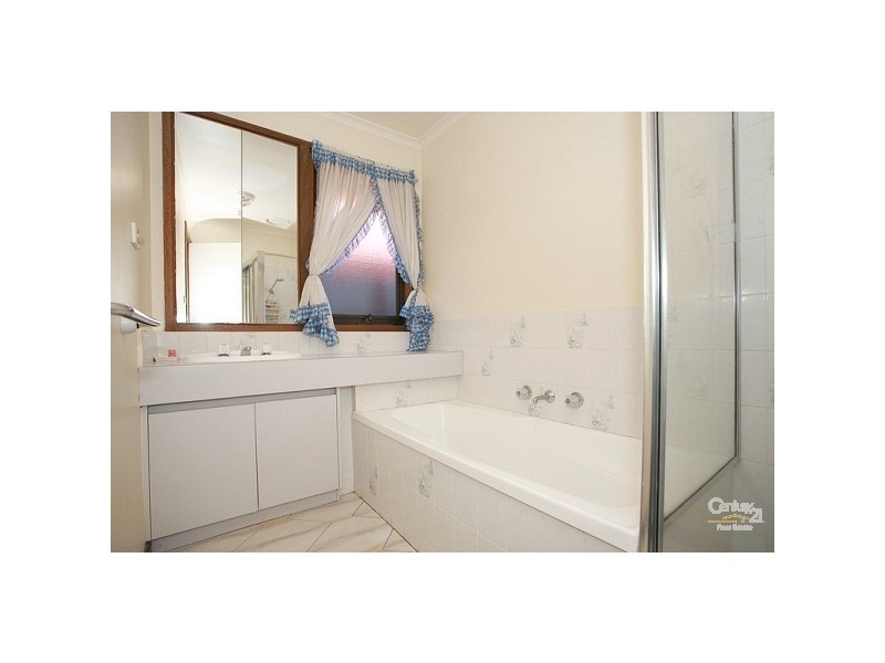 40 Hunt Crescent, Clarinda VIC 3169