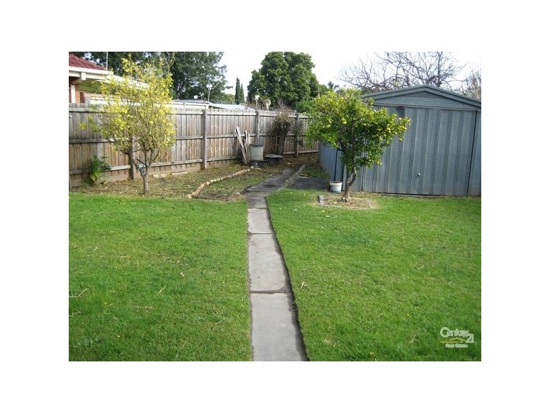 2 Liam Street, Clayton South VIC 3169