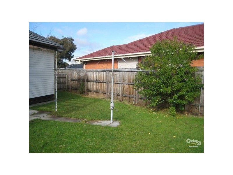 2 Liam Street, Clayton South VIC 3169