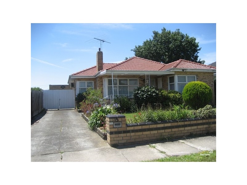 15 Merlyn Avenue, Clayton South VIC 3169
