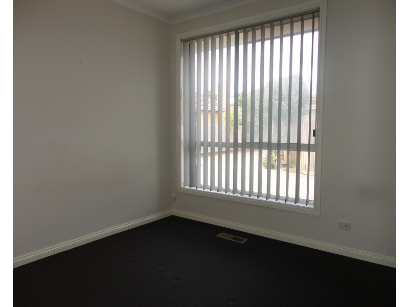 2/61 Macrina Street, Oakleigh East VIC 3166