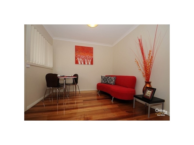 4/1 Moomba Parade, Dandenong VIC 3175