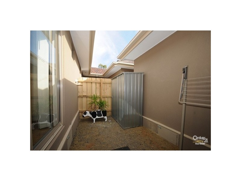 4/1 Moomba Parade, Dandenong VIC 3175