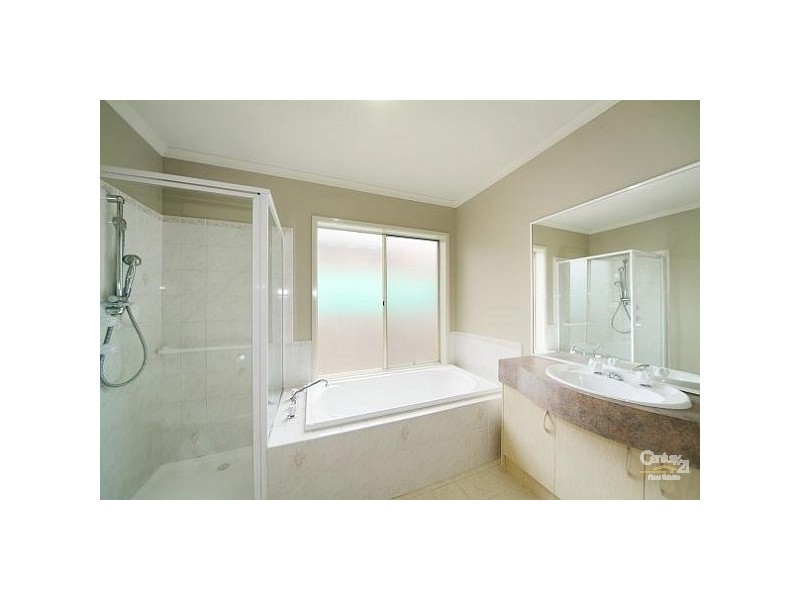 4B Coonil Street, Oakleigh South VIC 3167