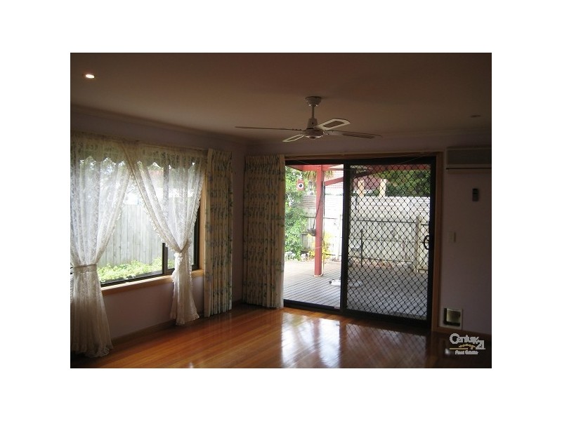 8 Ashbrooke Court, Oakleigh South VIC 3167