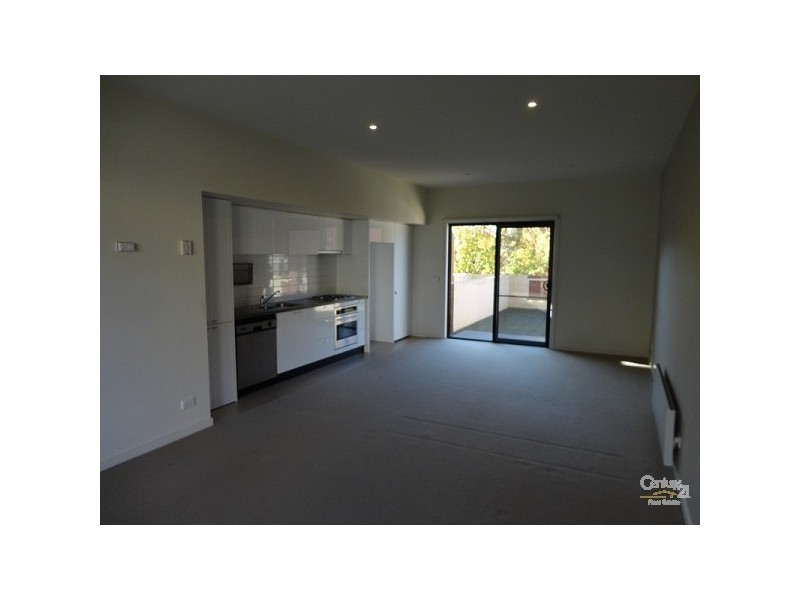 11 Shady Mews, Clayton VIC 3168