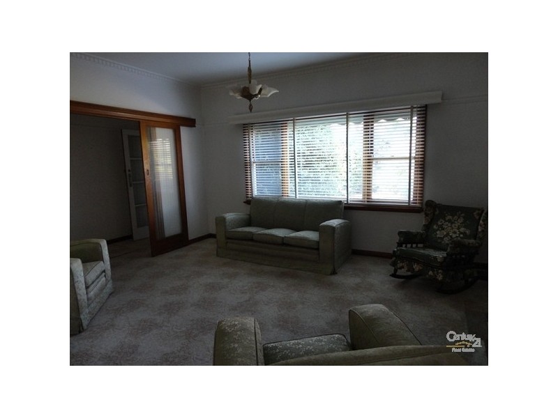 35 Koonawarra Street, Clayton VIC 3168