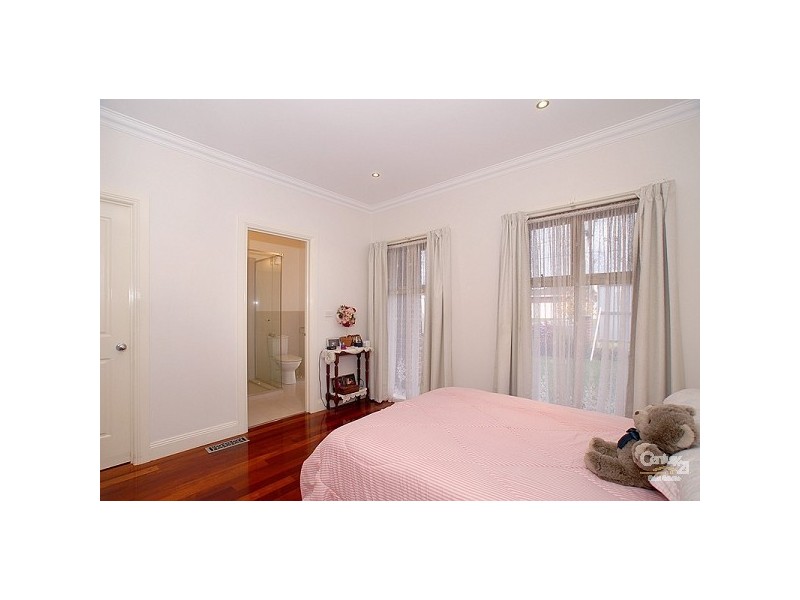 1/24 Elder Street, Clayton South VIC 3169