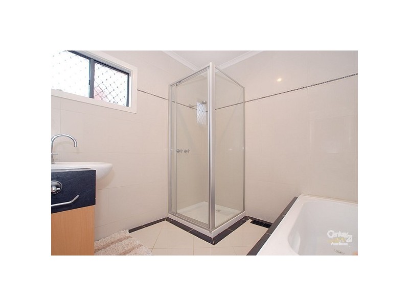 1/18 Knight Street, Clayton VIC 3168