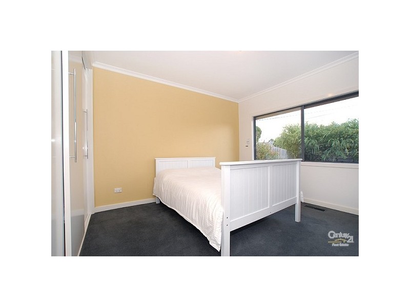 1/18 Knight Street, Clayton VIC 3168