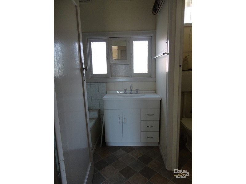 12 Luntar Avenue, Oakleigh South VIC 3167