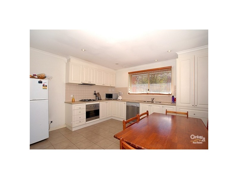 2/79 Kionga Street, Clayton VIC 3168