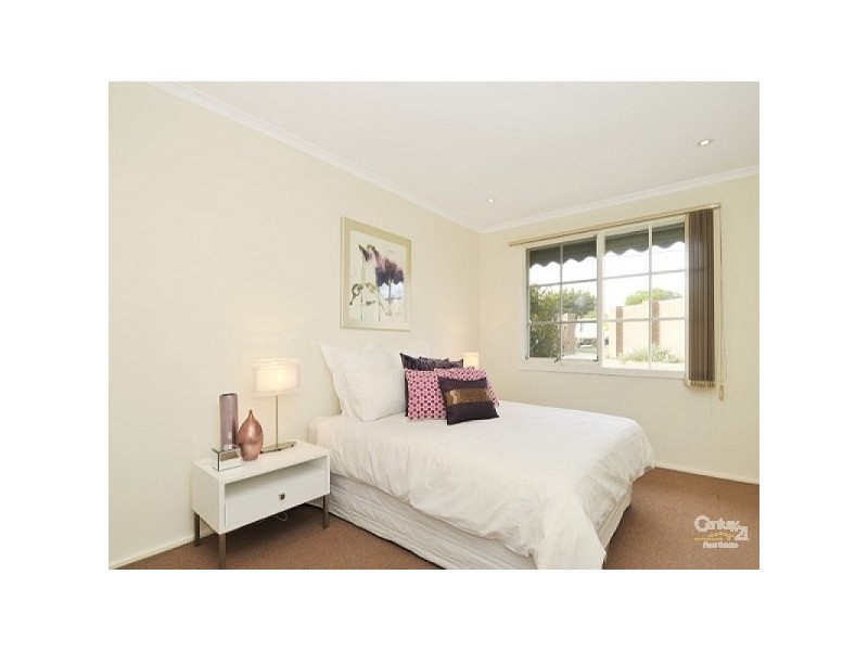 1/113 Warrigal Road, Mentone VIC 3194