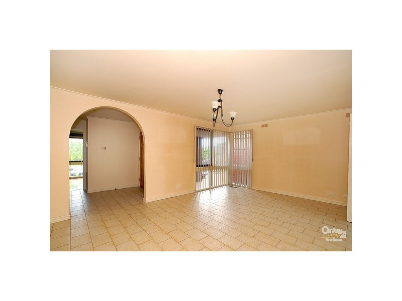 4 Lynian Court, Clarinda VIC 3169