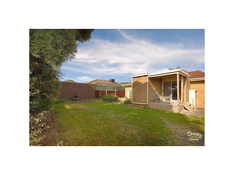 9 Tully Road, Clarinda VIC 3169