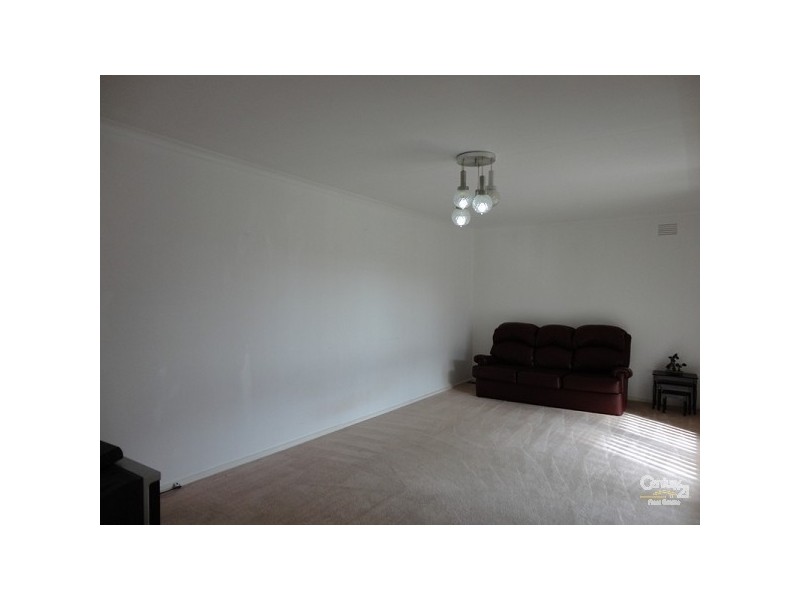 8 Washington Drive, Oakleigh South VIC 3167