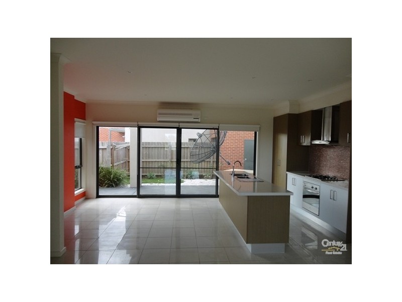 2/31-33 Tully Road, Clarinda VIC 3169