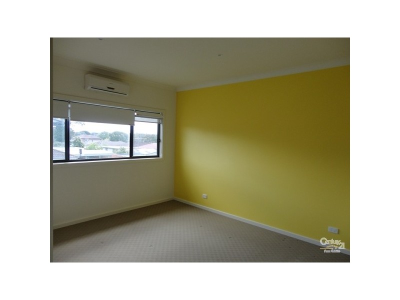 2/31-33 Tully Road, Clarinda VIC 3169