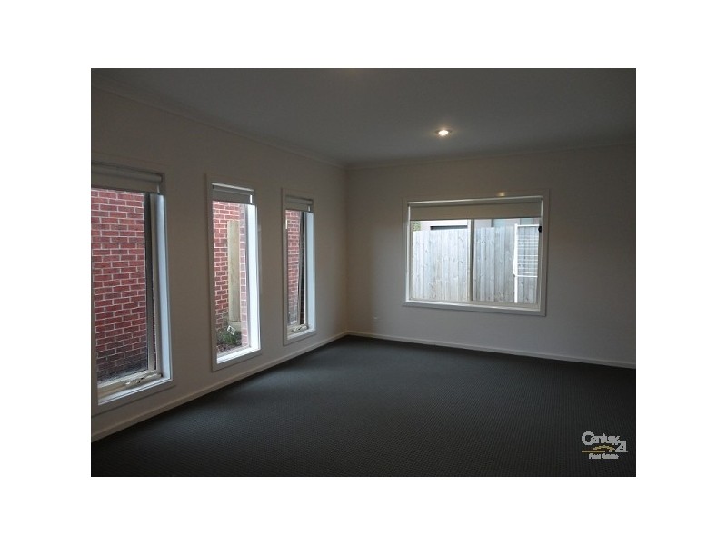 2/40 Jaguar Drive, Clayton VIC 3168