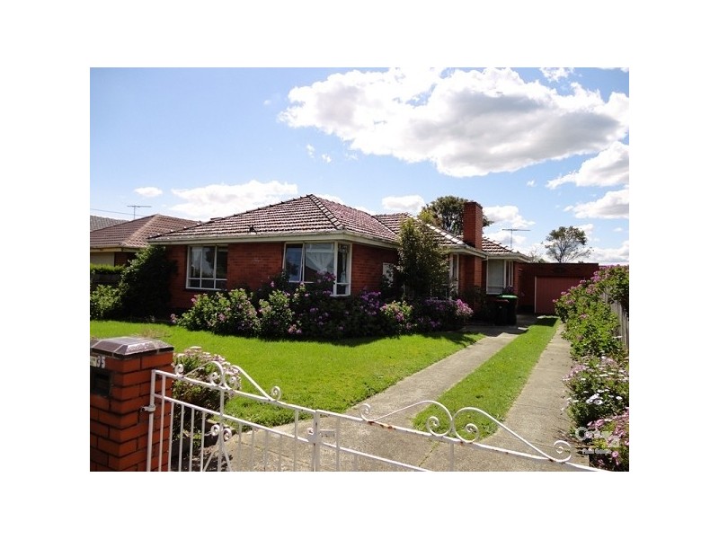 35 Glencannon Crescent, Clayton South VIC 3169