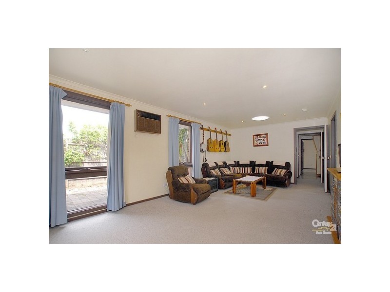 11 Tina Court, Clarinda VIC 3169