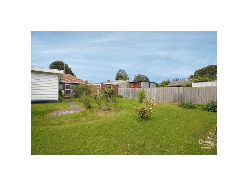 24 McMillan Street, Clayton South VIC 3169