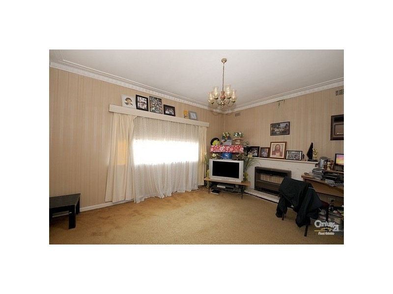 24 McMillan Street, Clayton South VIC 3169