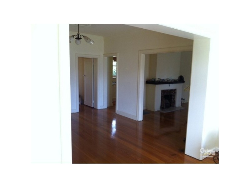 16 Walstab Street, Brighton East VIC 3187