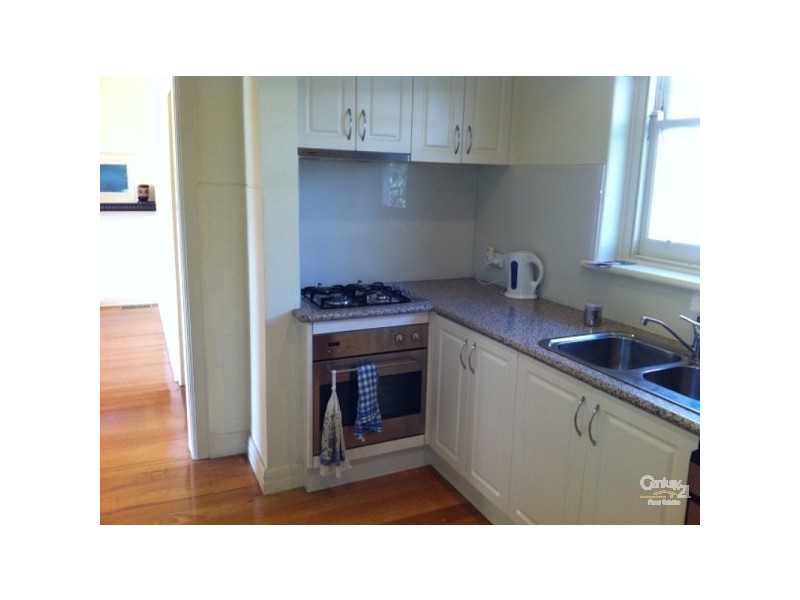 16 Walstab Street, Brighton East VIC 3187