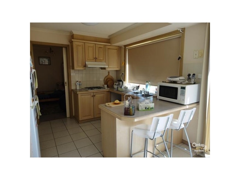 2/31 Sandalwood Drive, Oakleigh South VIC 3167