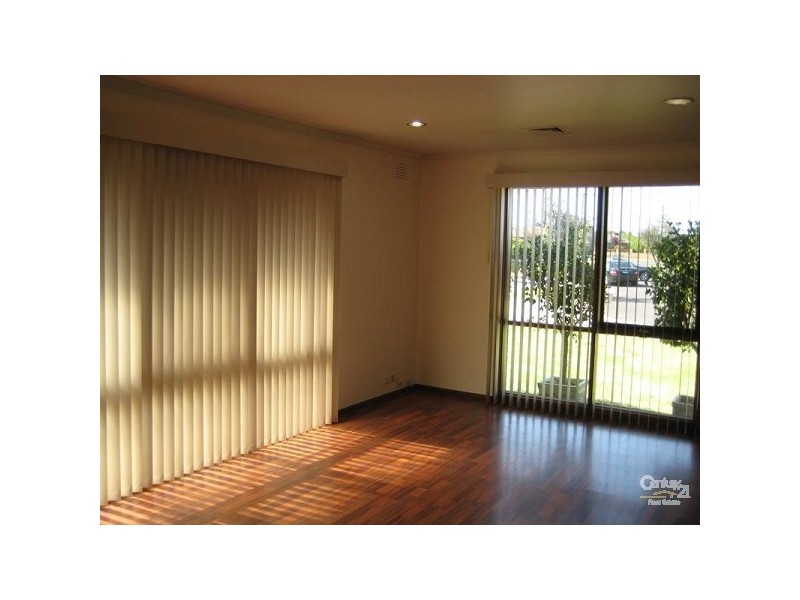 6 Hopkins Court, Clayton South VIC 3169