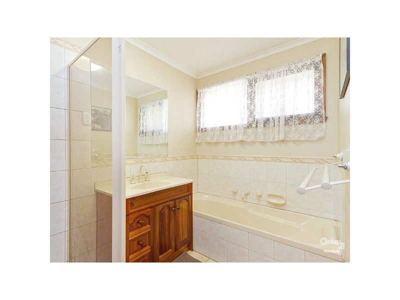 4 Fry Court, Clarinda VIC 3169