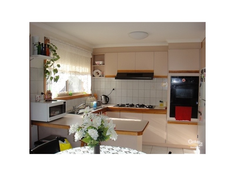 2/5 Edwin Court, Clarinda VIC 3169