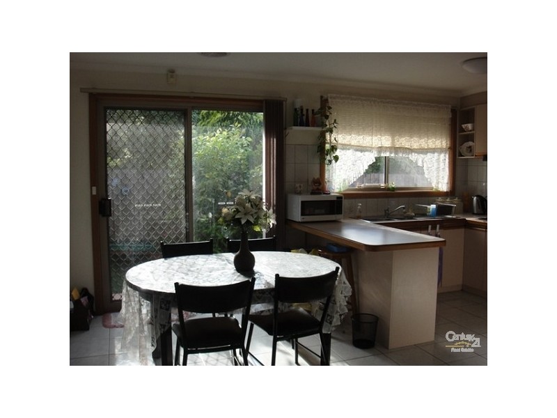 2/5 Edwin Court, Clarinda VIC 3169