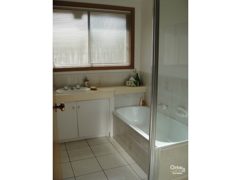 2/5 Edwin Court, Clarinda VIC 3169