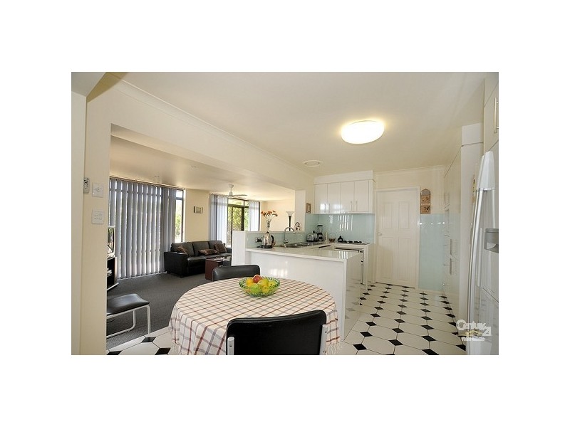 29 Glencannon Crescent, Clayton South VIC 3169