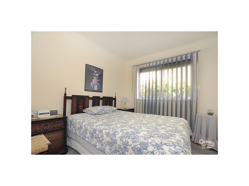 29 Glencannon Crescent, Clayton South VIC 3169