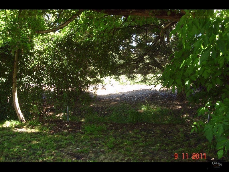 1 Raven Court, Oakleigh South VIC 3167