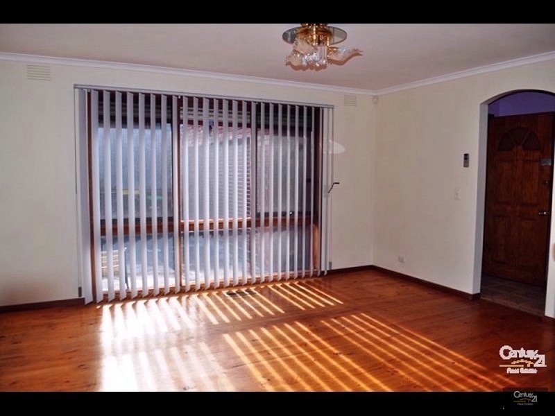 100 Clarinda Road, Clarinda VIC 3169